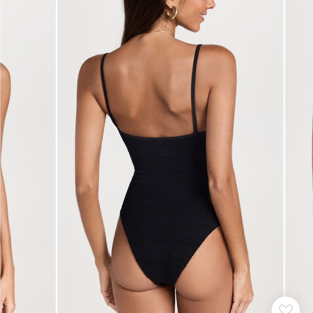Hunza G
Pamela One Piece Swimsuit One Size